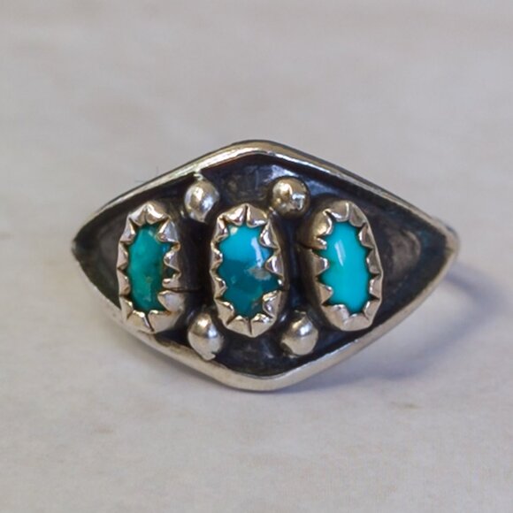 Sterling Silver Turquoise Trio Ring, Sz 5.25 — Southwest serrated bezel - Picture 1 of 13